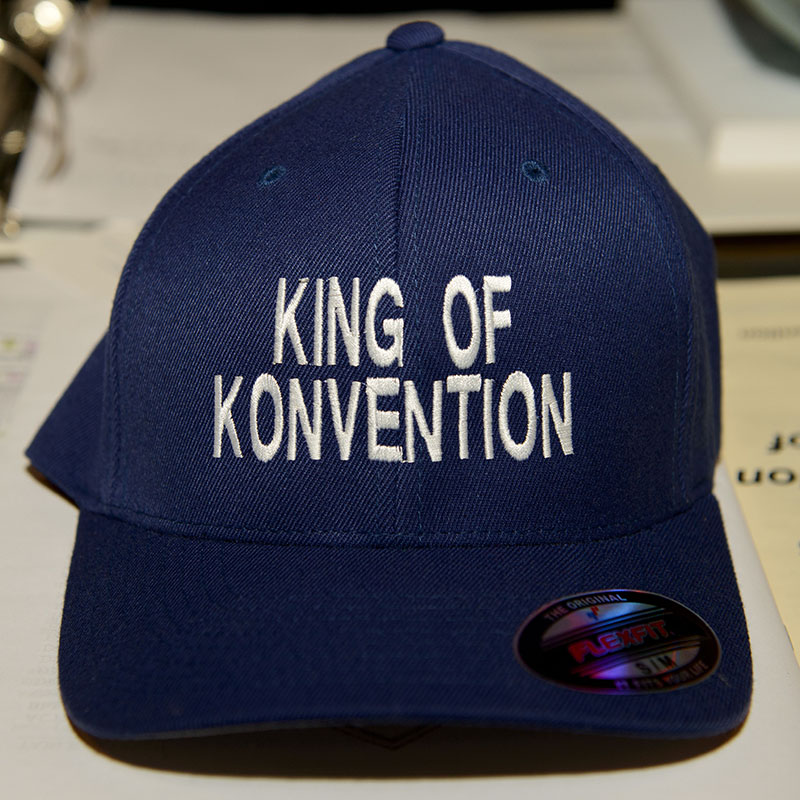 "King of Konvention" hat