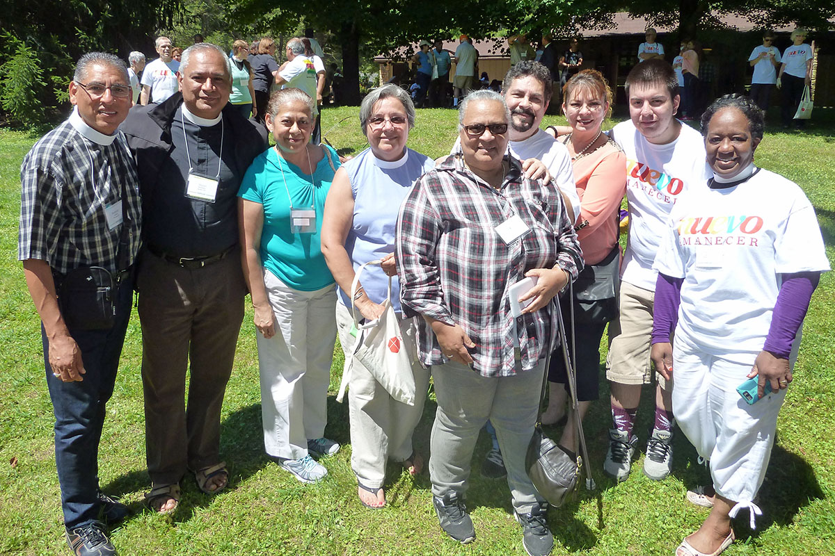 Nuevo Amanecer conference attendees from the Episcopal Diocese of Newark