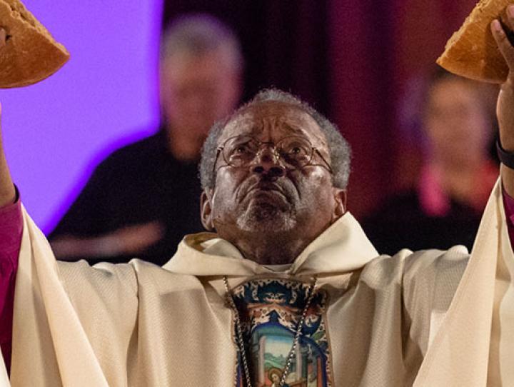 Presiding Bishop Michael Curry celebrates the opening Eucharist on July 5. CYNTHIA BLACK PHOTO