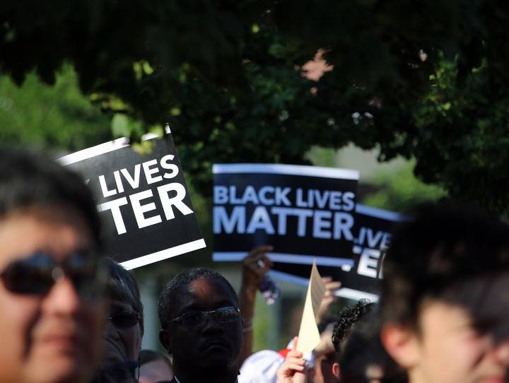 "BLACK LIVES MATTER" signs