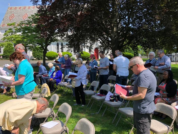 St. Stephen’s, Millburn takes church outside for "Garden Party Sunday"