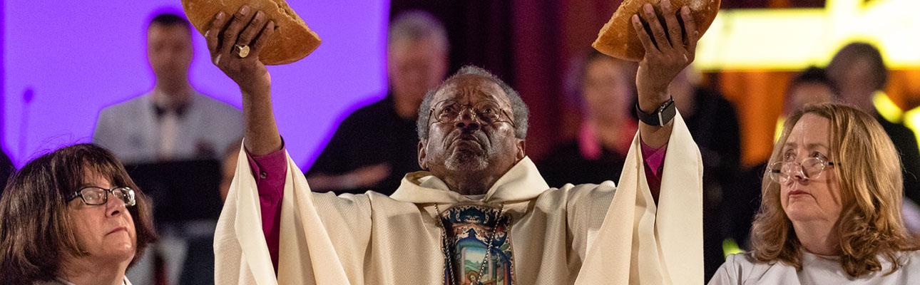 Presiding Bishop Michael Curry celebrates the opening Eucharist on July 5. CYNTHIA BLACK PHOTO